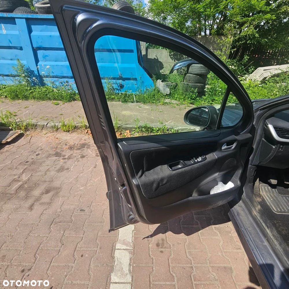 Peugeot 207 1,4 B 70 KW / 95 KM (kod lak: KTHC) pojazd na części - 20