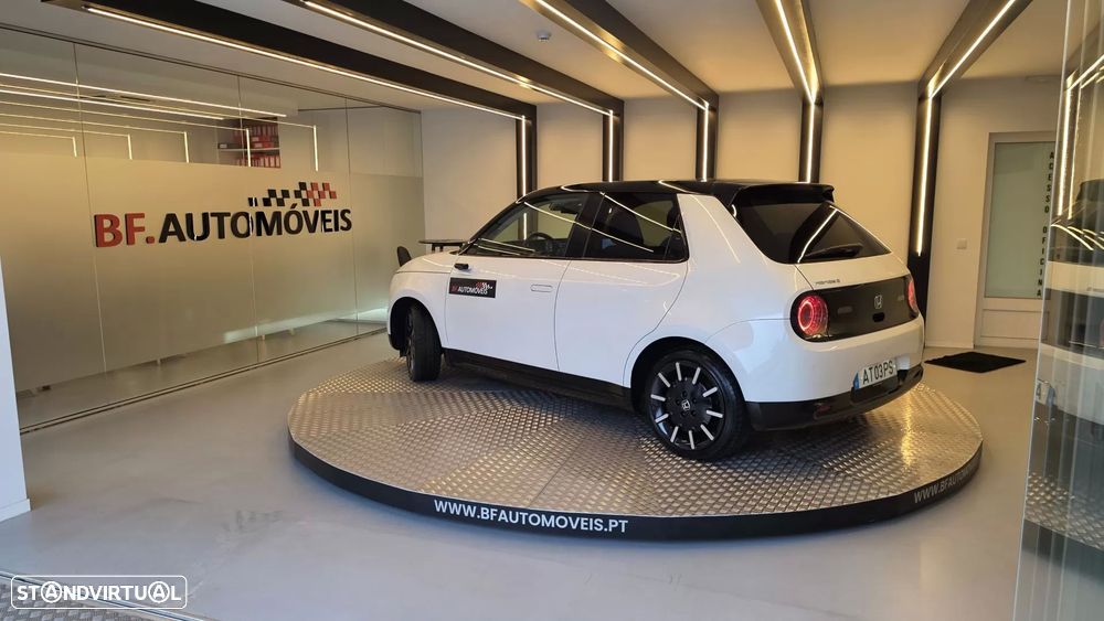 Honda e Advance (17") - 16
