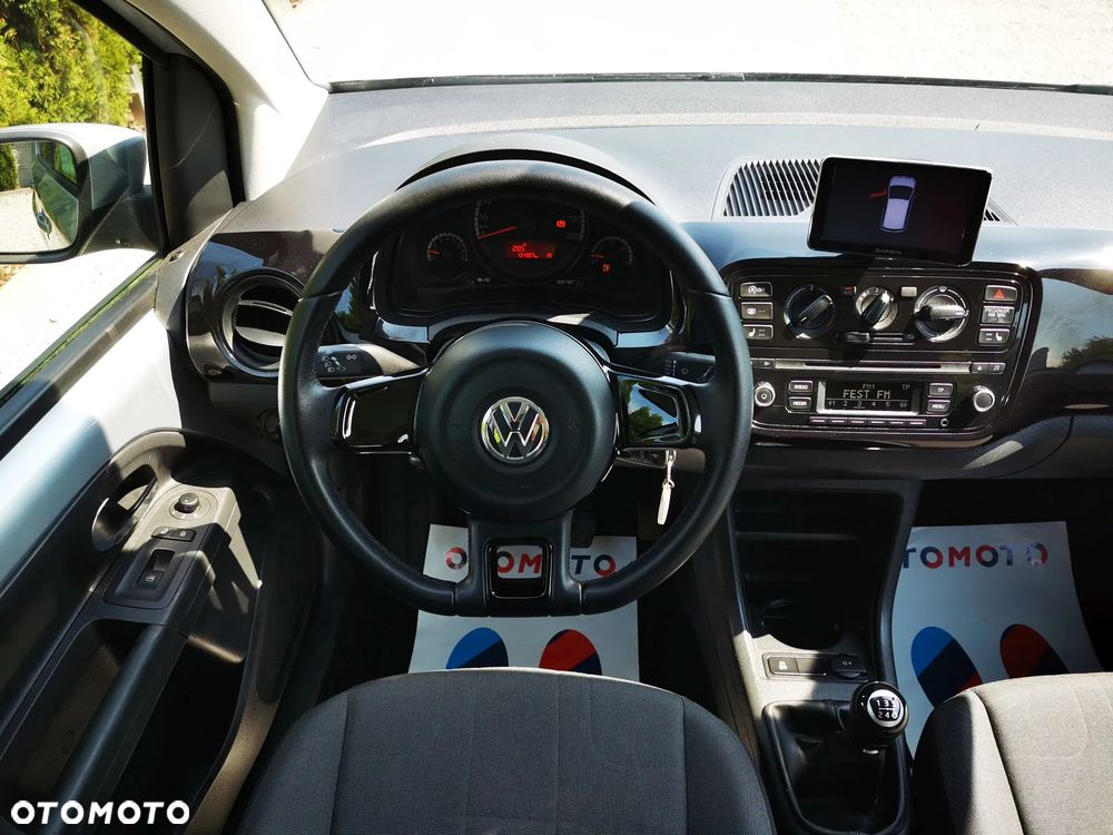 Volkswagen up! high - 16