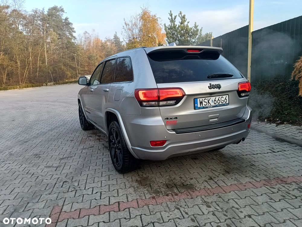 Jeep Grand Cherokee - 4