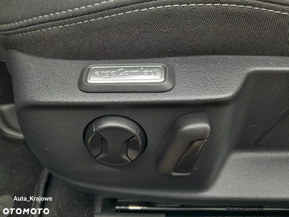 Volkswagen Passat 2.0 TDI EVO Business - 31