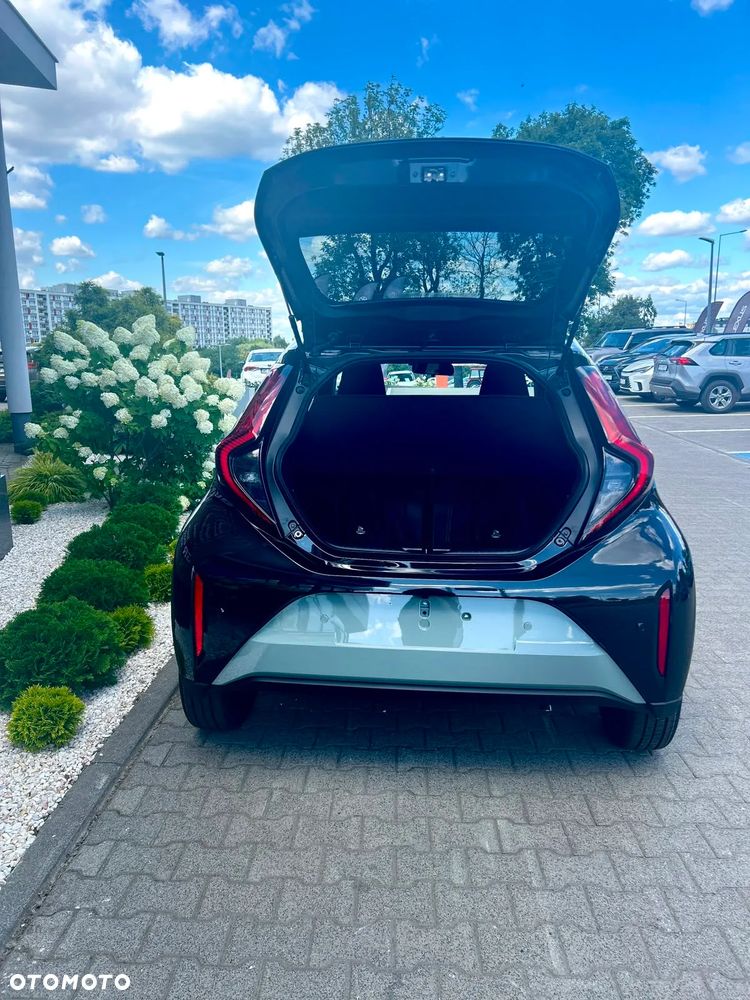 Toyota Aygo X Hybrid 1.5 Style e-CVT - 7