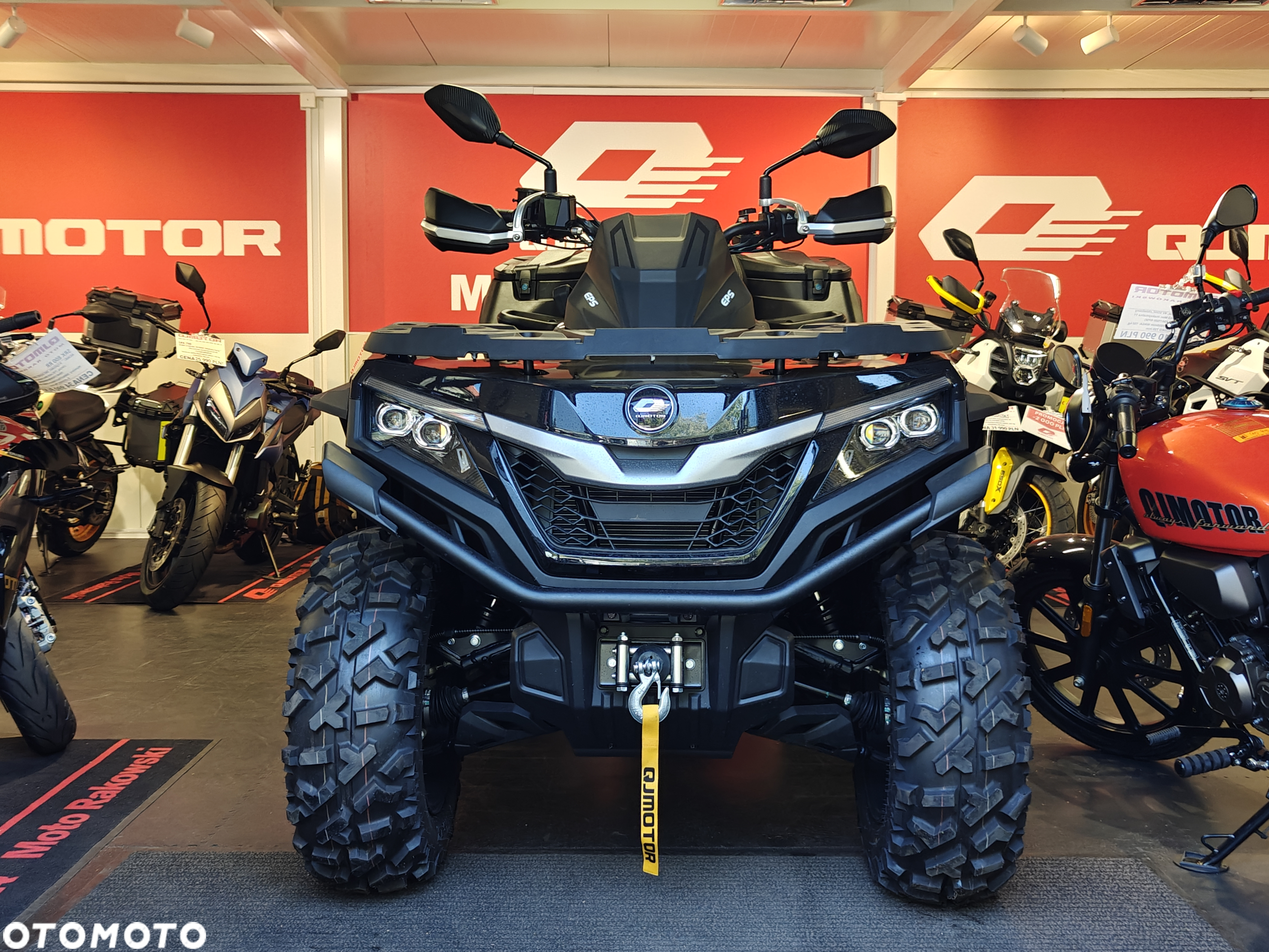 QJMOTOR SFA 1000 - 4