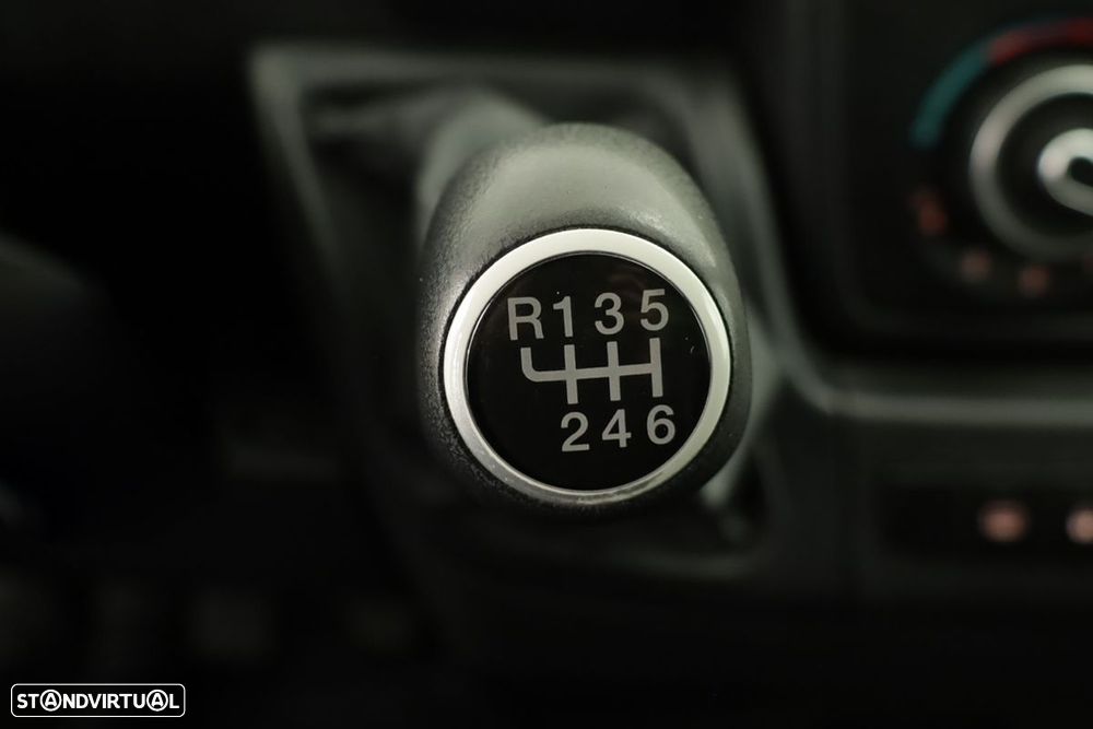 Opel 3.5t heavy 2.2 d l4h2 - 11