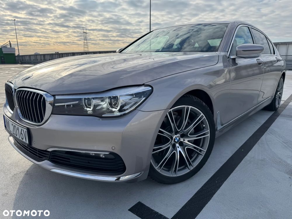 BMW Seria 7 740Li - 18