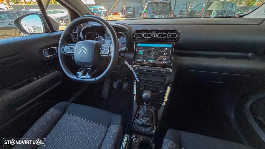 Citroën C3 1.2 PureTech Shine - 19