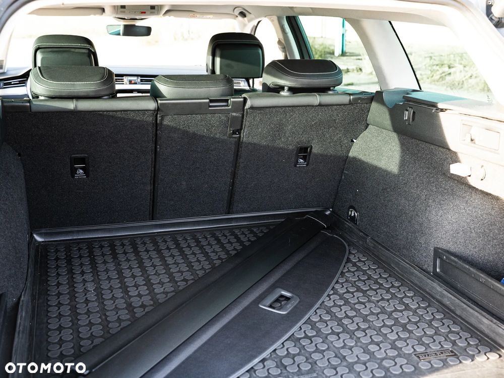 Volkswagen Passat 2.0 TDI EVO Elegance - 25