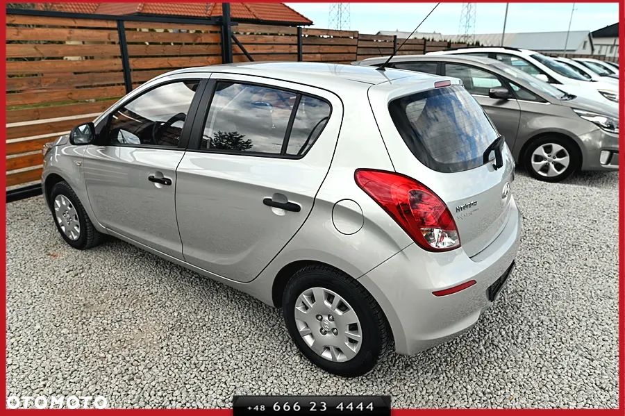 Hyundai i20 1.2 Trend - 10