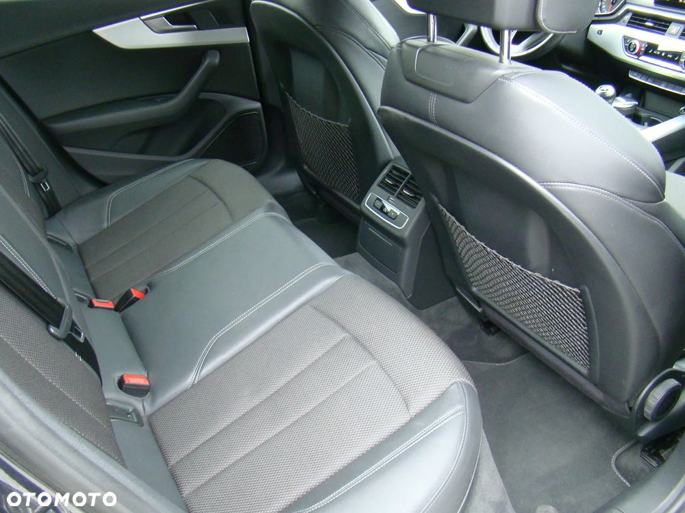 Audi A4 Limousine 40 TFSI design - 35