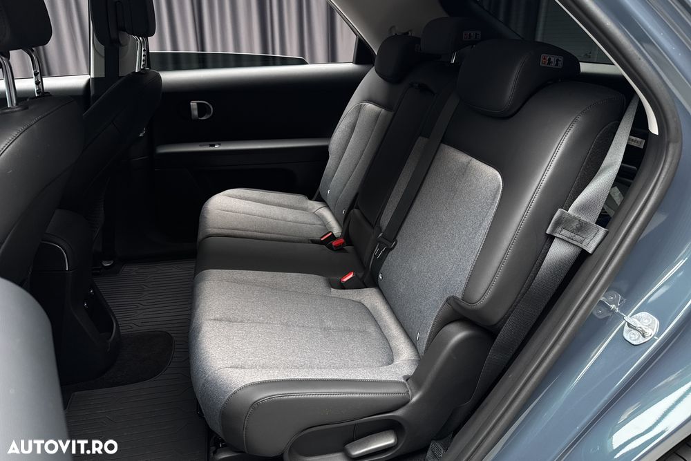 Hyundai IONIQ - 29