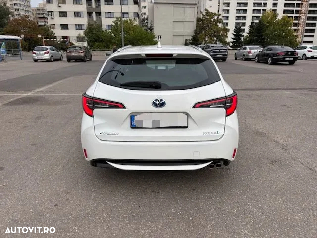 Toyota Corolla - 4