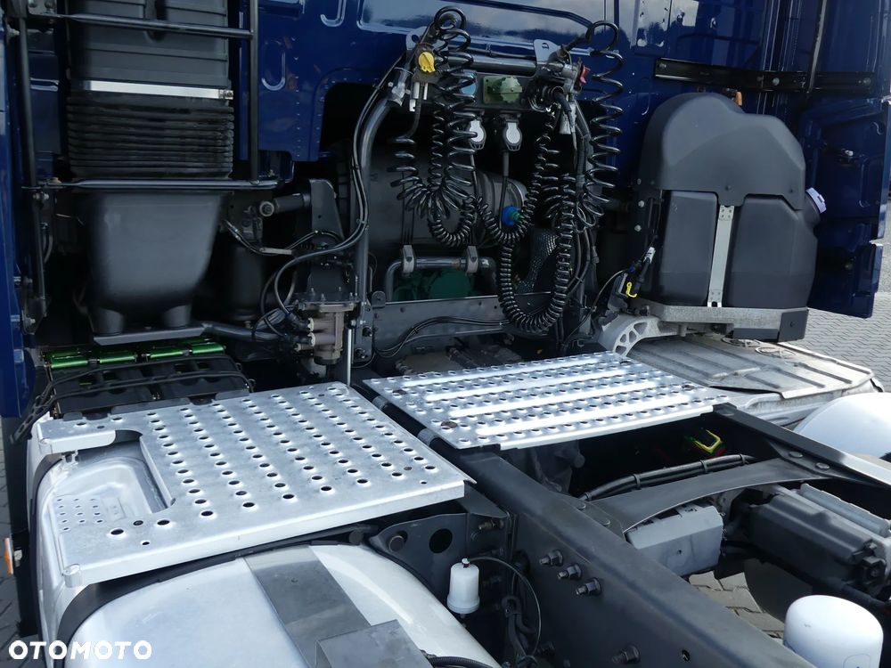 Volvo FH4 460 / EURO 6 / AUTOMAT / PEŁNY ADR / KLIMATYZACJA POSTOJOWA / - 20