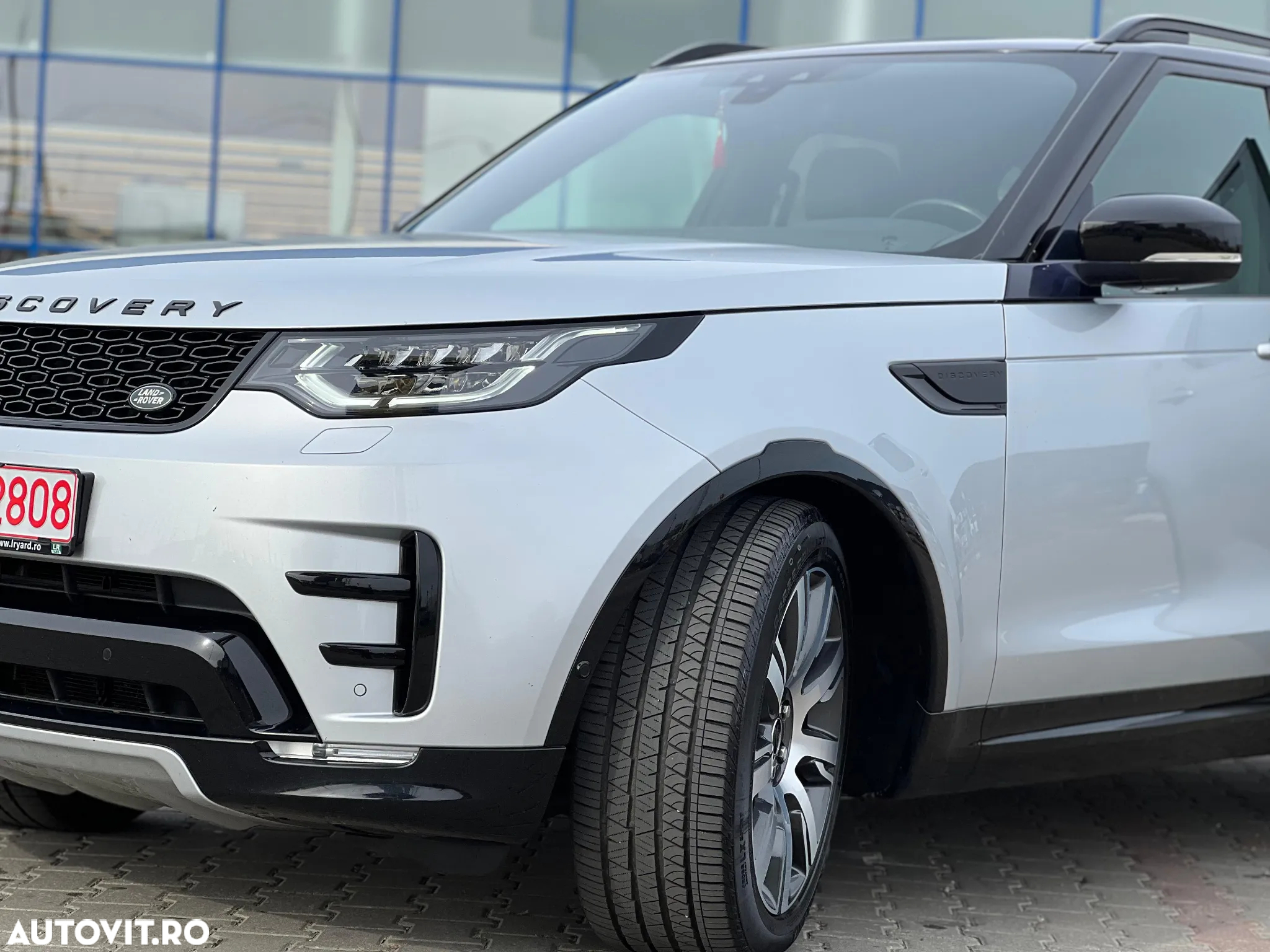 Land Rover Discovery - 21