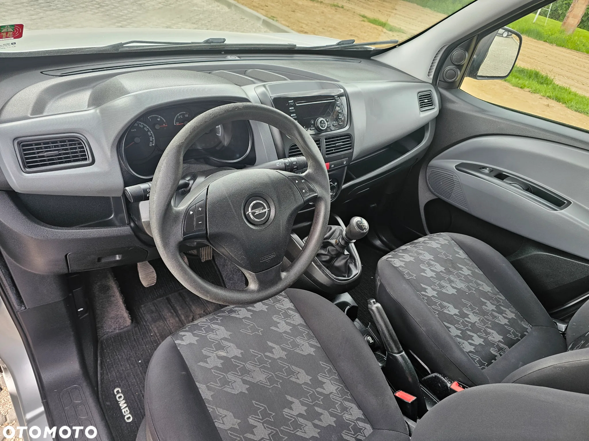 Opel Combo - 12