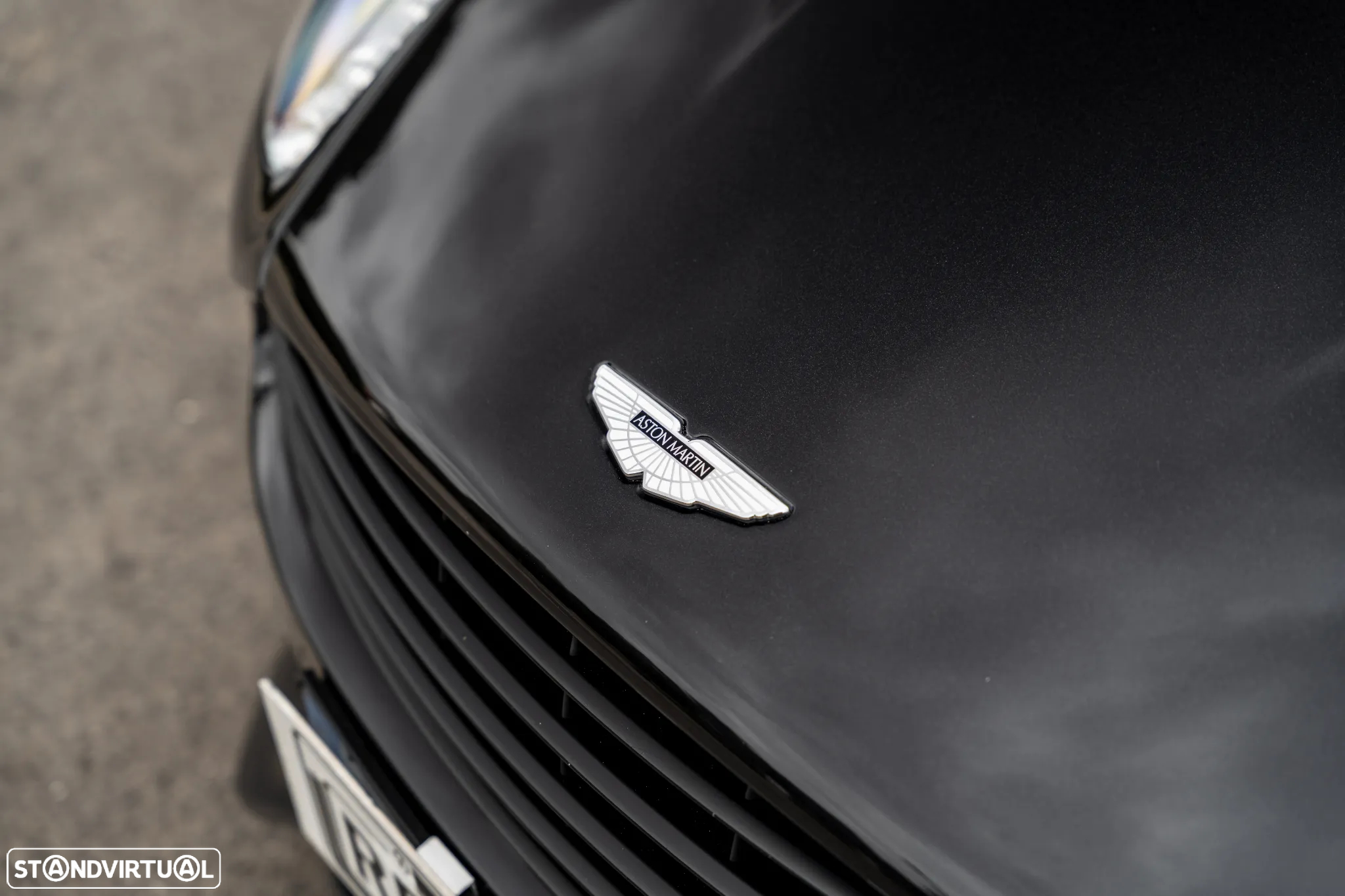 Aston Martin Vanquish Coupe - 8