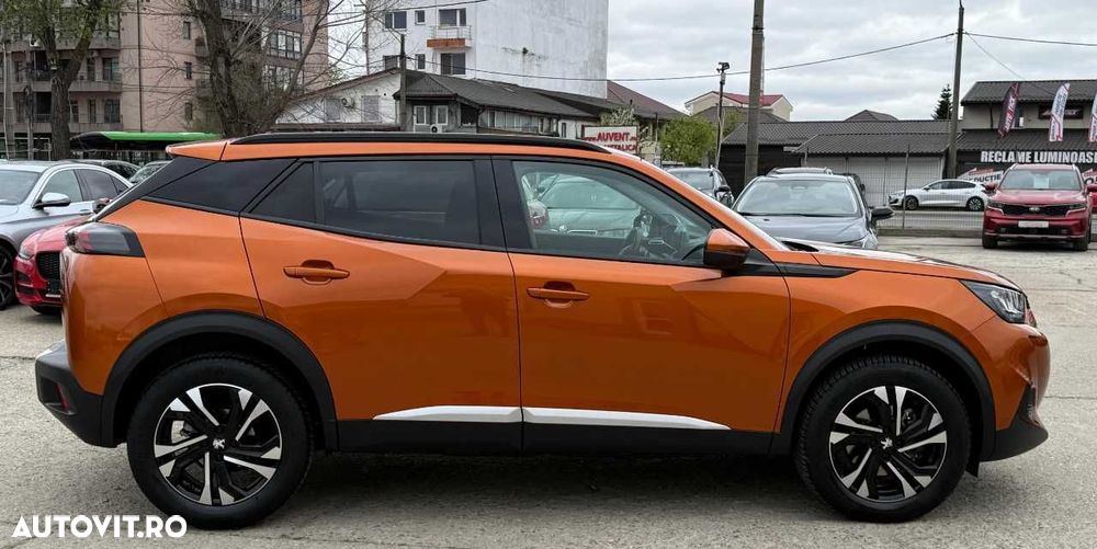 Peugeot 2008 1.5 BlueHDI 130 S&S EAT8 Allure - 11