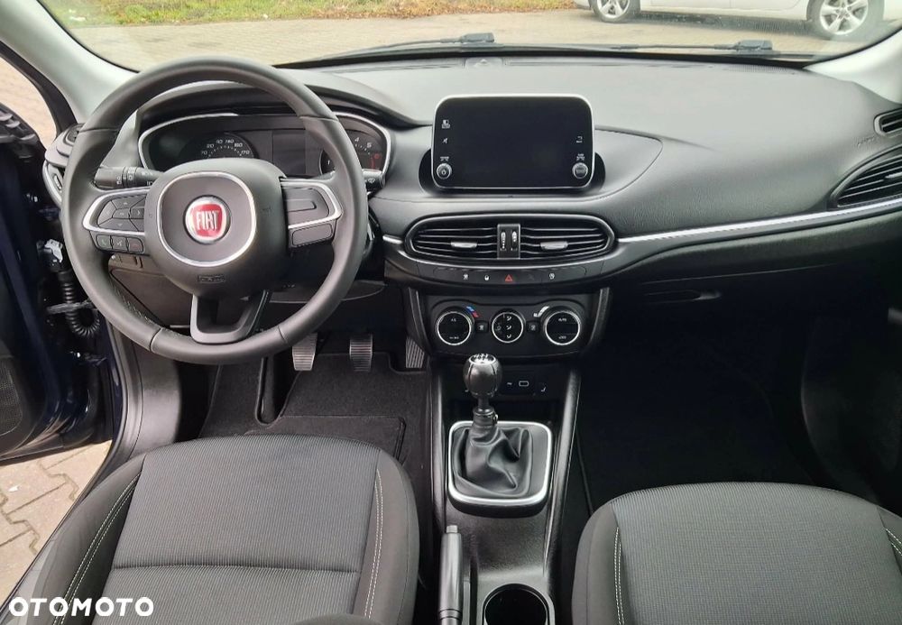 Fiat Tipo 1.4 T-Jet 16v Easy - 13