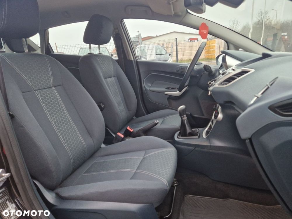 Ford Fiesta 1.4 Titanium - 20