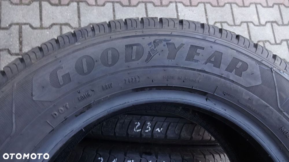 Opony letnie 215/65R15 C Goodyear Efficientgrip Cargo Ford Custon Transit - 7