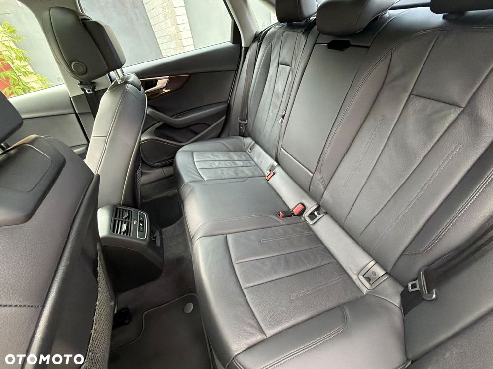Audi A4 Limousine 2.0 TFSI ultra S tronic design - 22