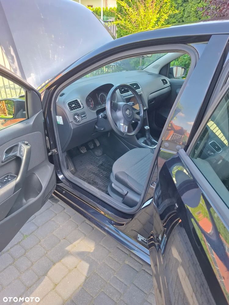 Volkswagen Polo 1.4 16V Comfortline - 8