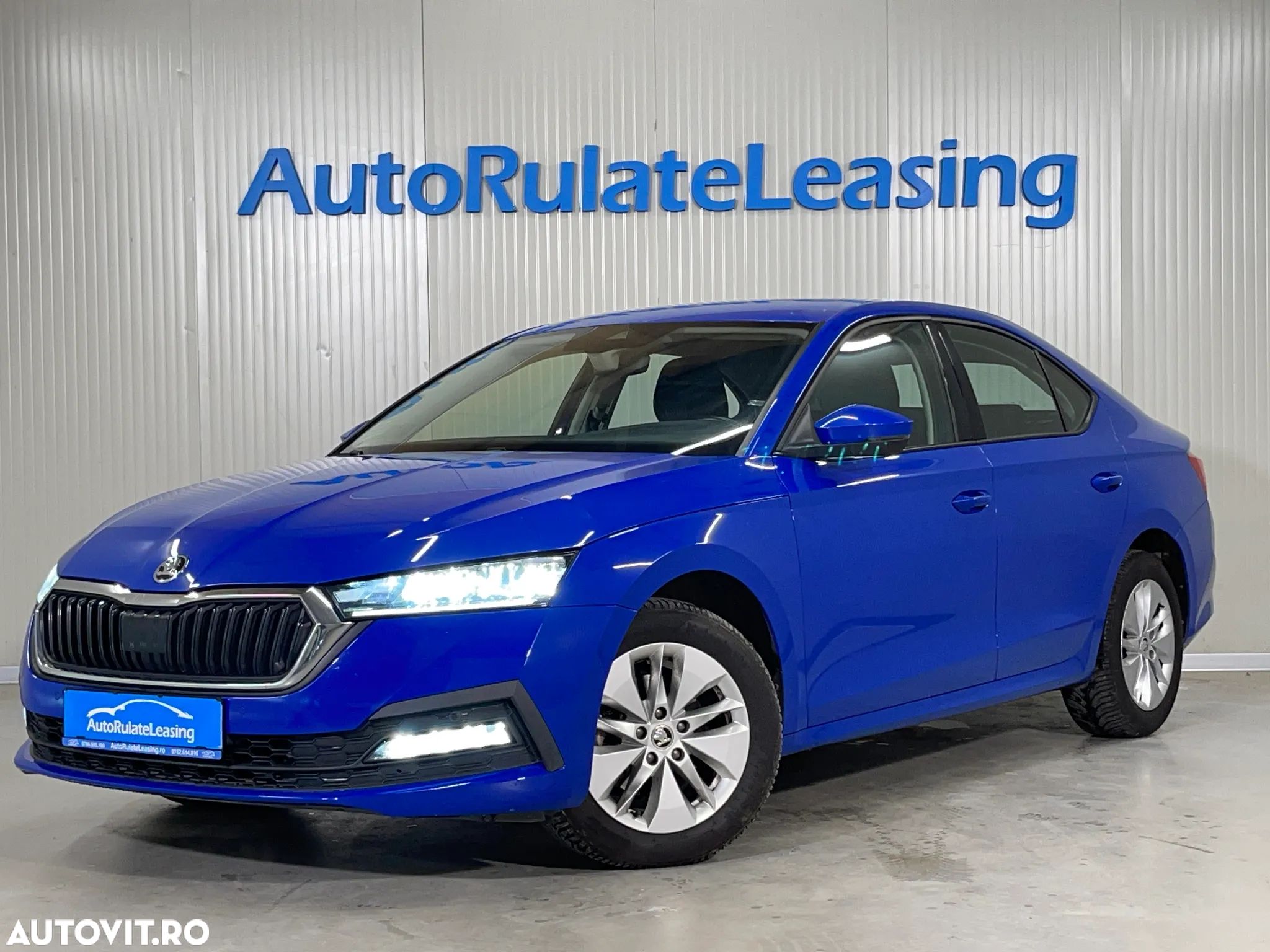 Skoda Octavia 2.0 TDI DSG Ambition - 1