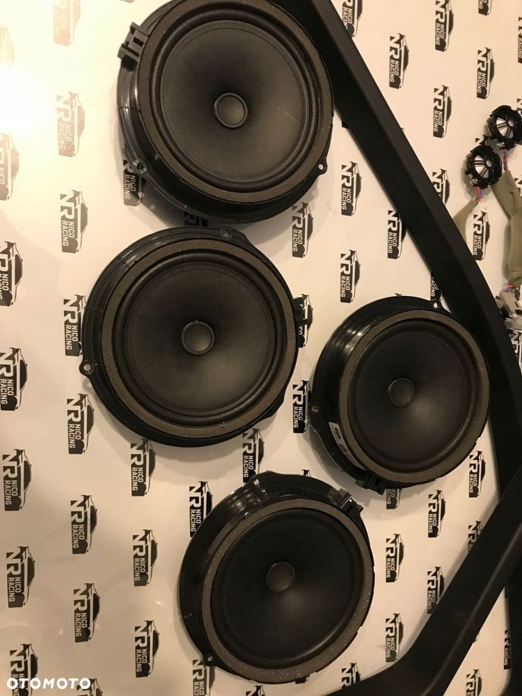 KOMPLET GŁOŚNIKÓW RAMKI DRZWI LAND ROVER L538 - 2