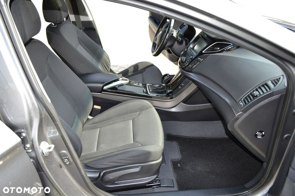 Hyundai i40 Kombi 1.7 CRDi DCT Premium - 33