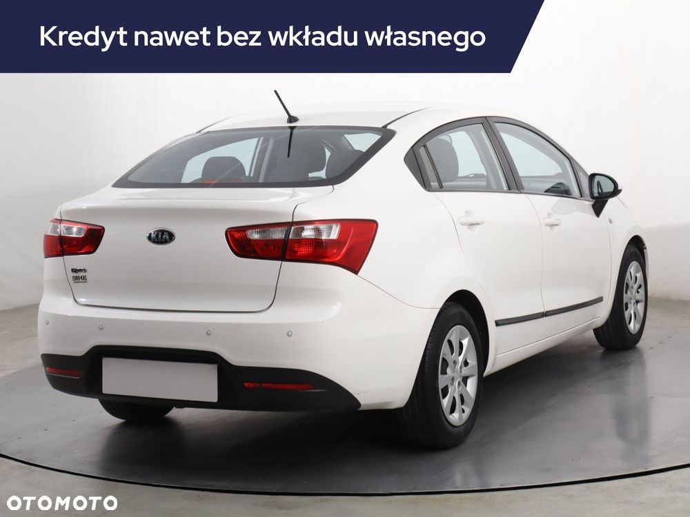 Kia Rio - 7