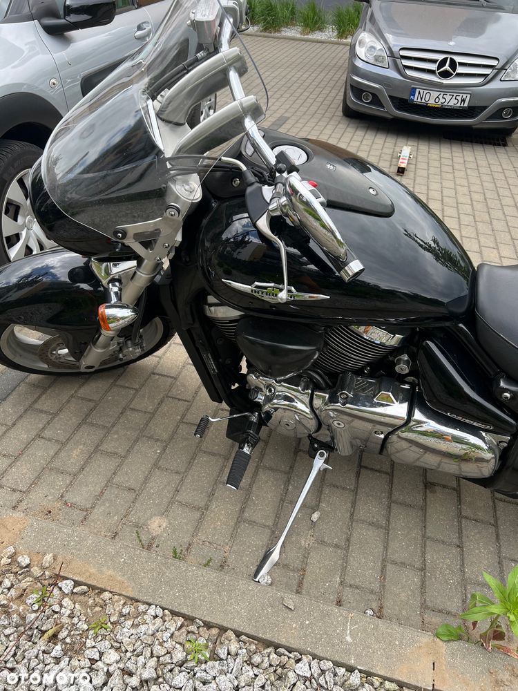 Suzuki Intruder - 4