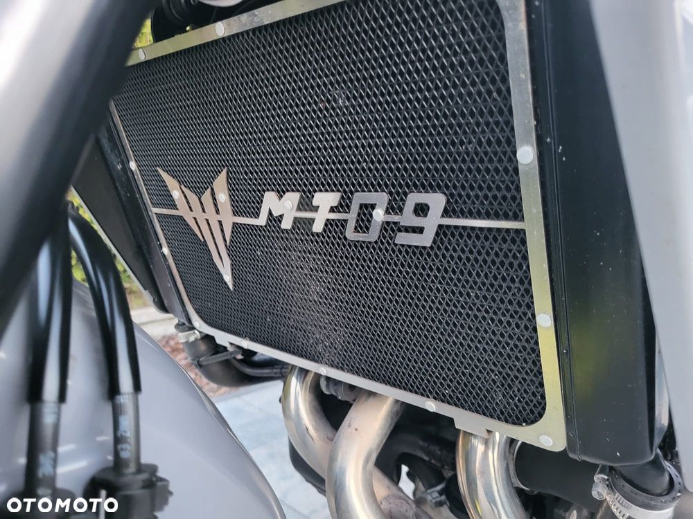 Yamaha MT - 19