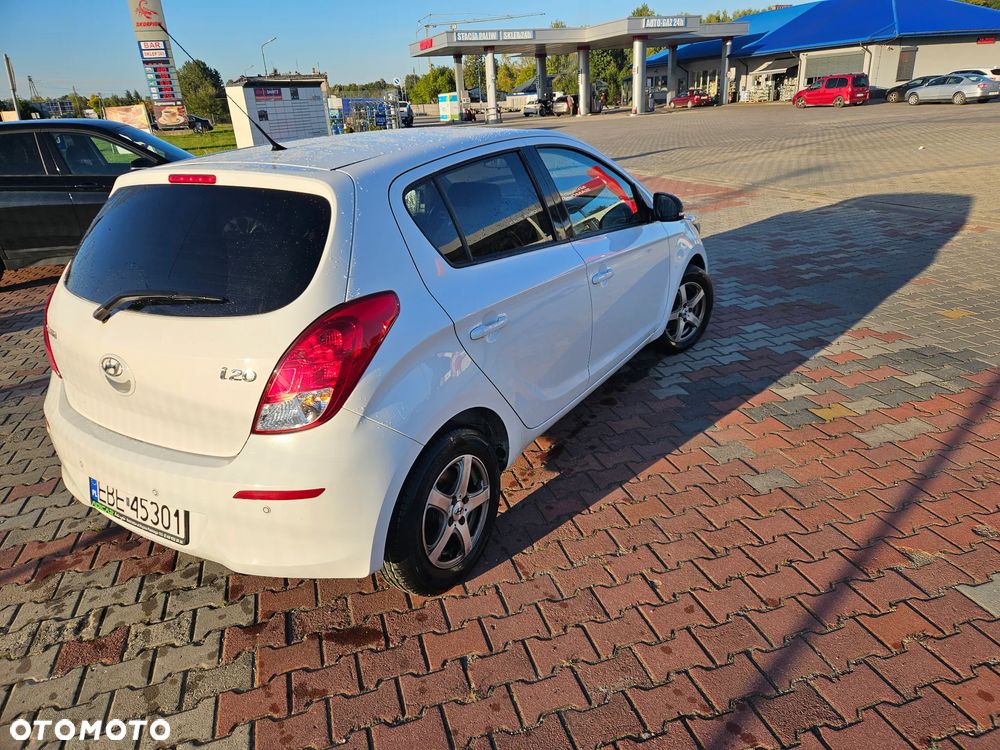 Hyundai i20 - 4