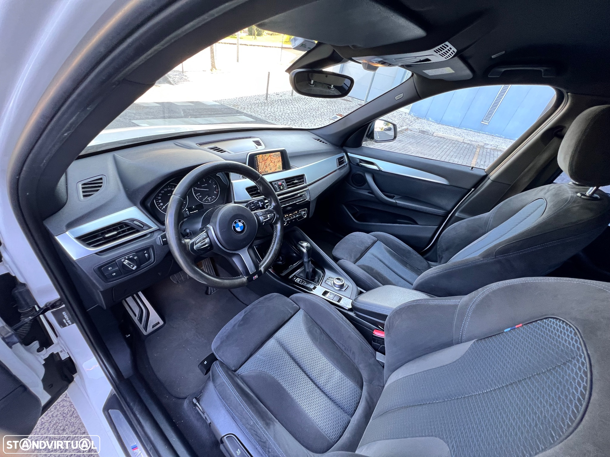 BMW X1 18 d sDrive Auto Pack M - 14