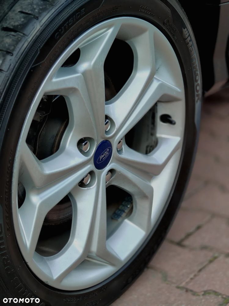 Ford Kuga - 18