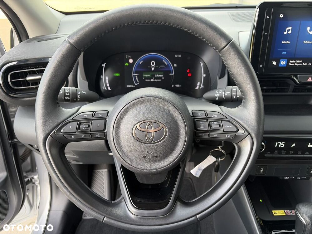Toyota Yaris Hybrid 1.5 Style - 13