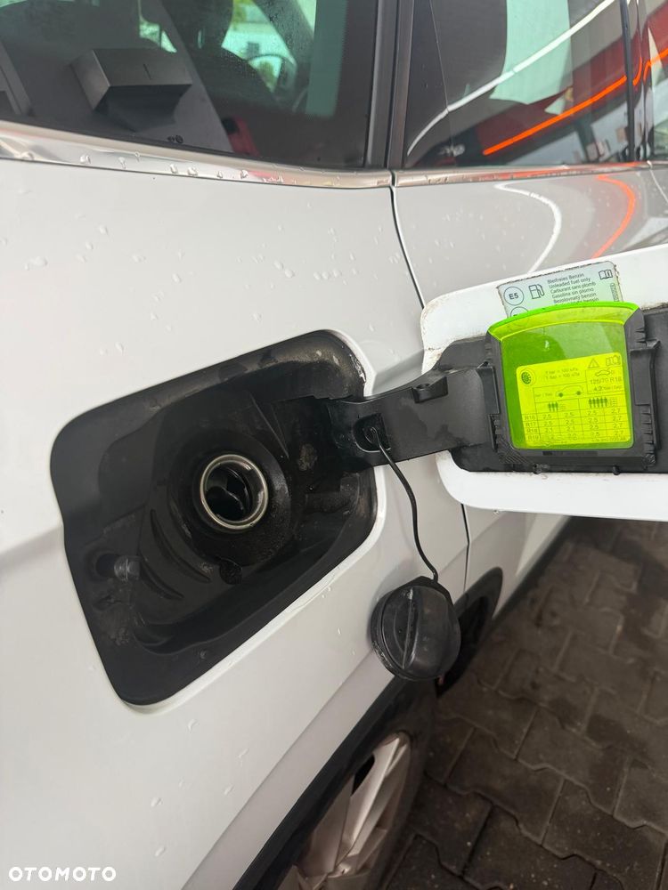 Skoda Karoq 1.5 TSI ACT Style DSG - 25