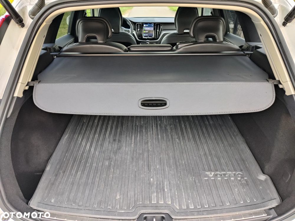 Volvo XC 60 B5 B AWD Core - 23
