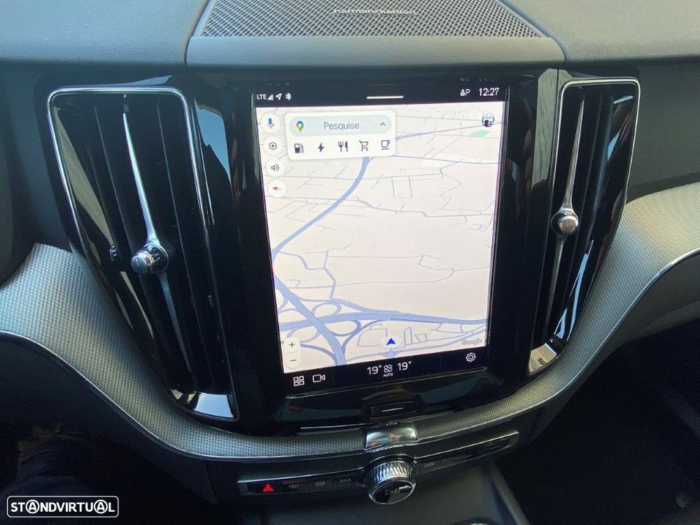 Volvo XC 60 2.0 T6 PHEV Plus Dark AWD - 20
