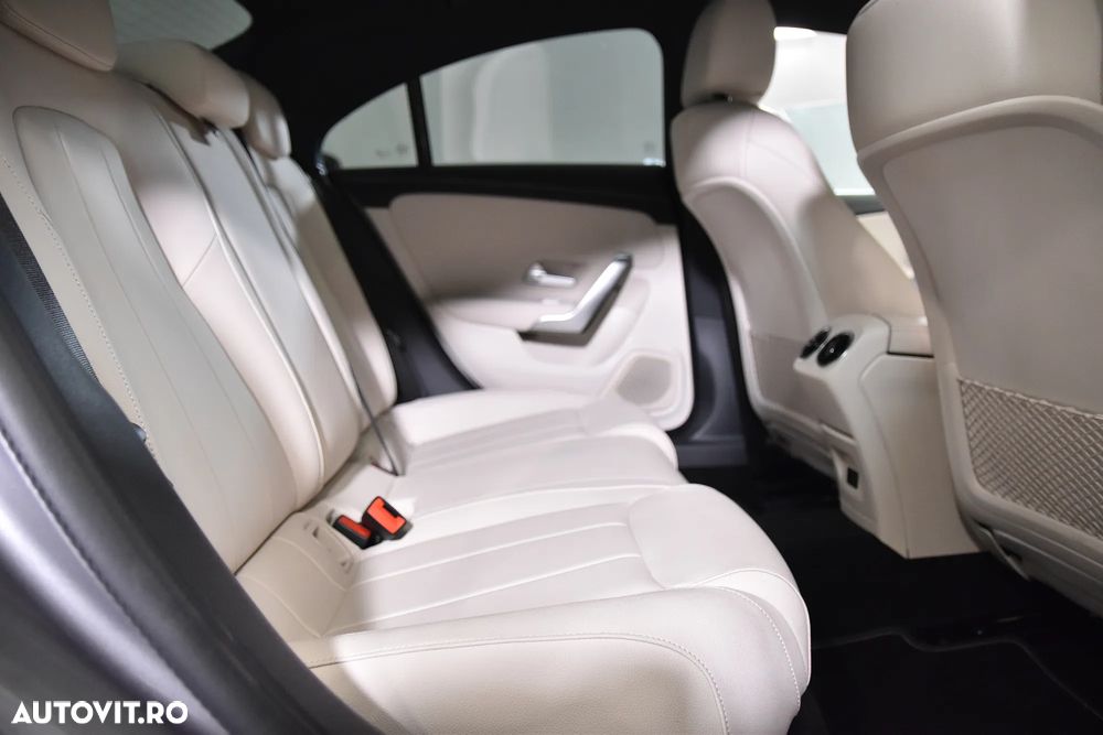 Mercedes-Benz CLA 220 d Coupe Aut. - 12