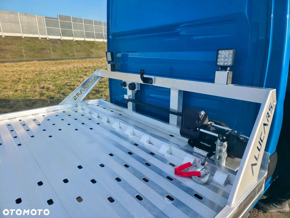 Mercedes-Benz Sprinter - 7