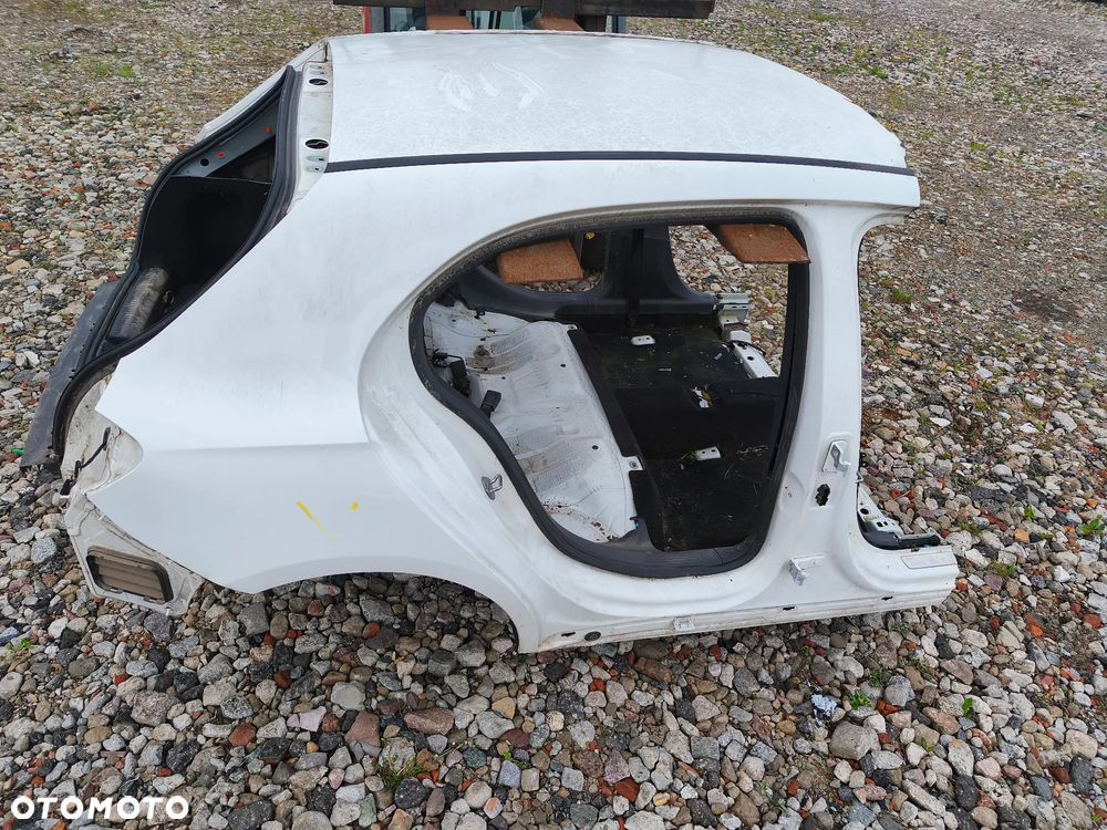PAS TYLNY WANNA BŁOTNIKI ĆWIARTKA MERCEDES W177 A KLASA A200D - 1