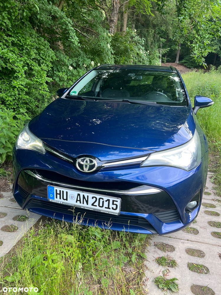 Toyota Avensis 2.0 D-4D Prestige - 1