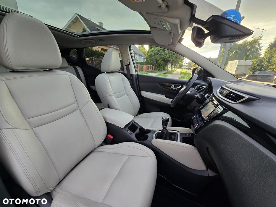 Nissan Qashqai 1.6 DCi Tekna EU6 - 37