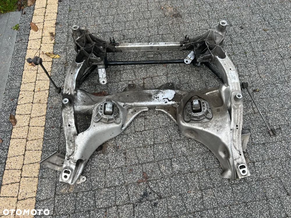 SANKI WÓZEK KOŁYSKA BMW F10 F11 535i - 1