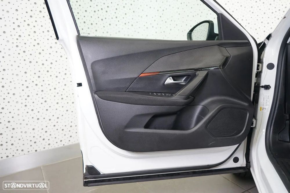 Peugeot 2008 1.2 PureTech Active Pack EAT8 - 15