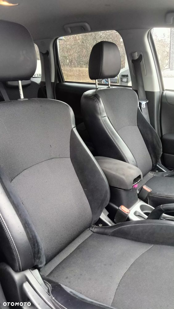 Mitsubishi Outlander 2.0 2WD CVT Invite - 14