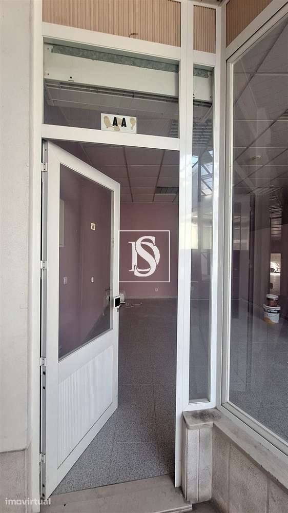 Loja para venda no Centro do Entroncamento - Grande imagem: 3/4