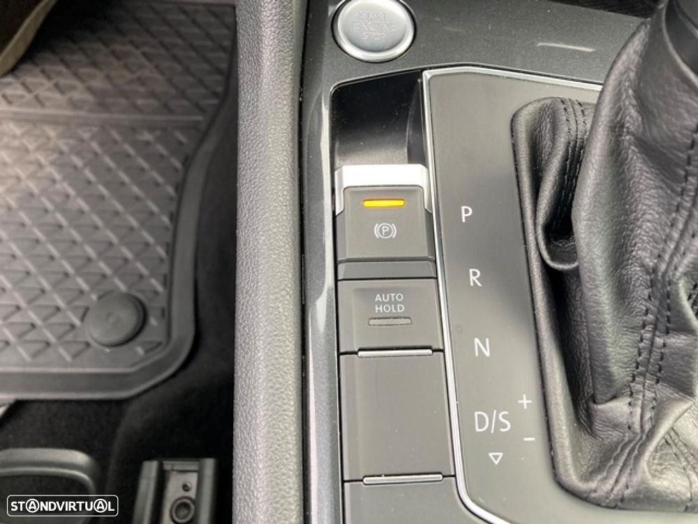 VW Tiguan 2.0 TDI R-Line DSG 4Motion - 38