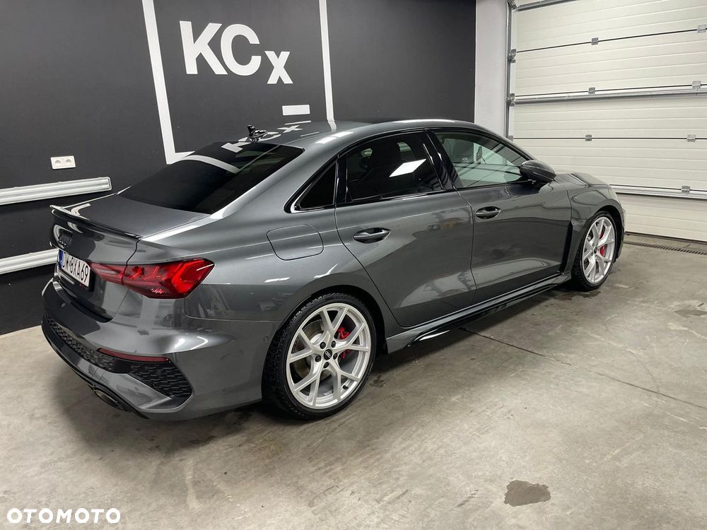 Audi RS3 Limousine - 5