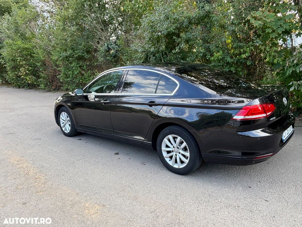 Volkswagen Passat 2.0 TDI DSG Comfortline - 3